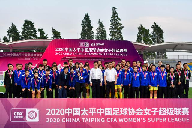 “重磅消息！胡明轩告别国家队 新MVP正式入驻中国男篮”